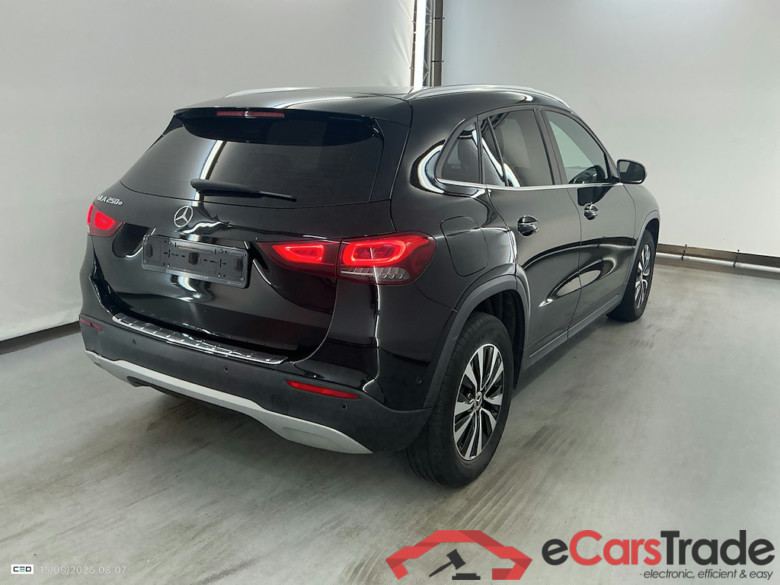 MERCEDES-BENZ GLA 1.3 GLA 250 E DCT BUSINESS SOLUTION #4
