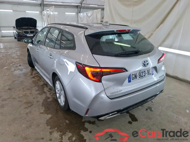 TOYOTA Corolla Touring Sports / 2018 / 5P / Break Hybride 122h Dynamic Business Beyond Zer #2