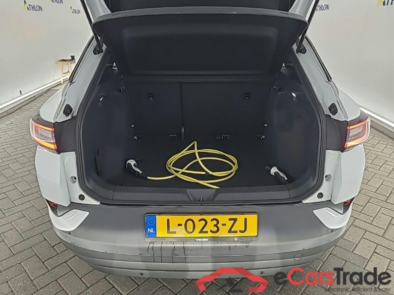 VOLKSWAGEN ID.4 77kWh Life Auto 5D 150kW #5