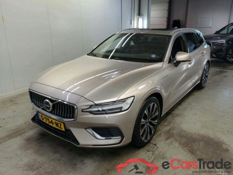 VOLVO V60 2.0 T6 AWD + Bright #1