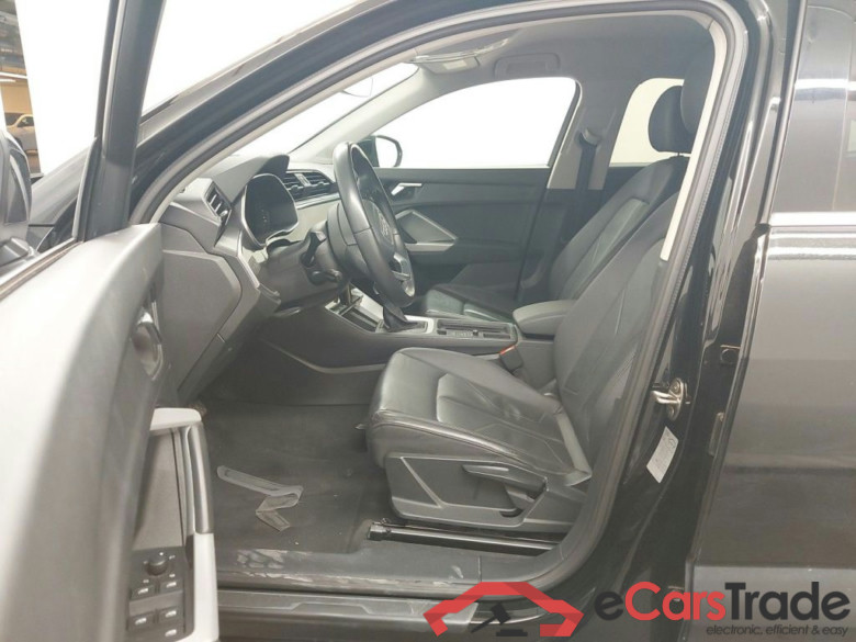Audi Q3 Sportback 45 TFSI e S tronic 5d #3