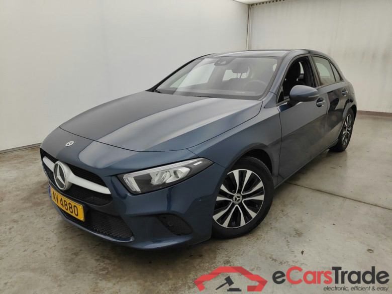 MERCEDES CLASSE A DIESEL (W177) A 180 d 116 Business Solution Essential 5d #1
