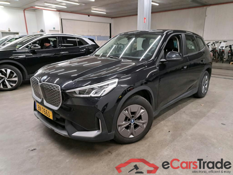 BMW I - BMW IX1 xDrive30 313PK With Cliamtic & Navigation & Cruise Control & Park Sensors Front & Rear  * ELECTRIC *