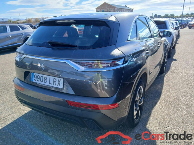 DS DS 7 Crossback / 2017 / 5P / todoterreno BlueHDi DE 96kW (130CV) Auto. CHIC (AC) #2